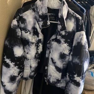 Outerwear puff jacket!